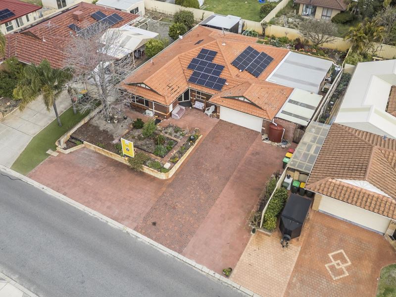 24 Giralia Parkway, Ballajura WA 6066
