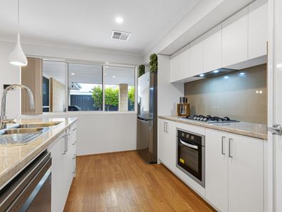 43 Imlay Road, Brabham WA 6055