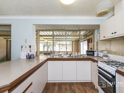 71 Morgan Road, Seville Grove WA 6112