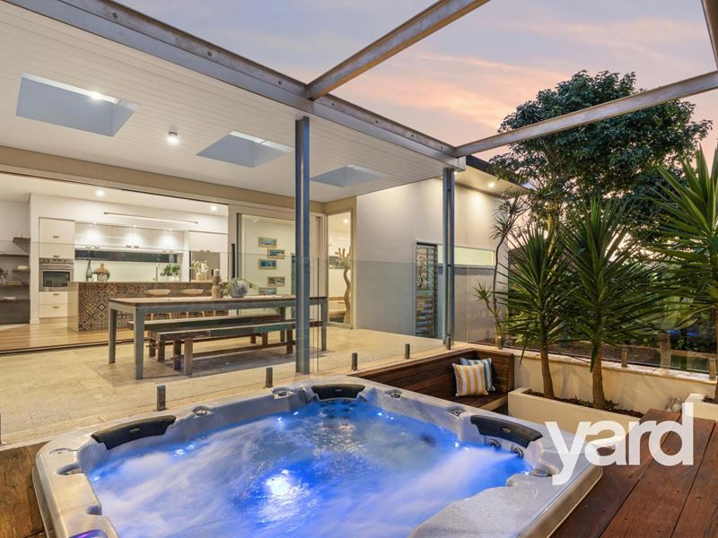 69A Paget Street, Hilton WA 6163