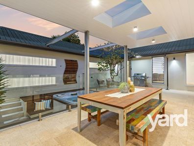 69A Paget Street, Hilton WA 6163