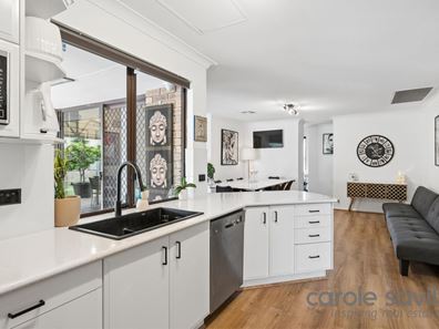 17 Timbercrest Rise, Woodvale WA 6026