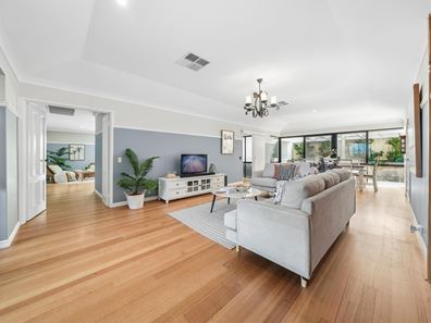20 Carnarvon Rise, Ocean Reef WA 6027