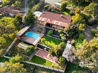 5 Valencia Grove, Mount Nasura WA 6112