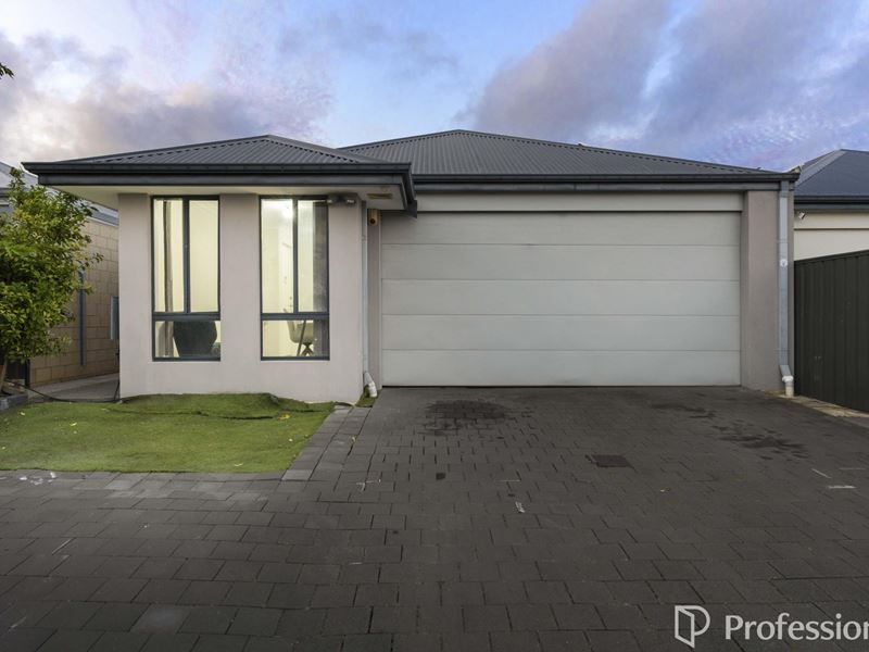 30 Hardcastle Avenue, Landsdale WA 6065