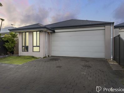 30 Hardcastle Avenue, Landsdale WA 6065