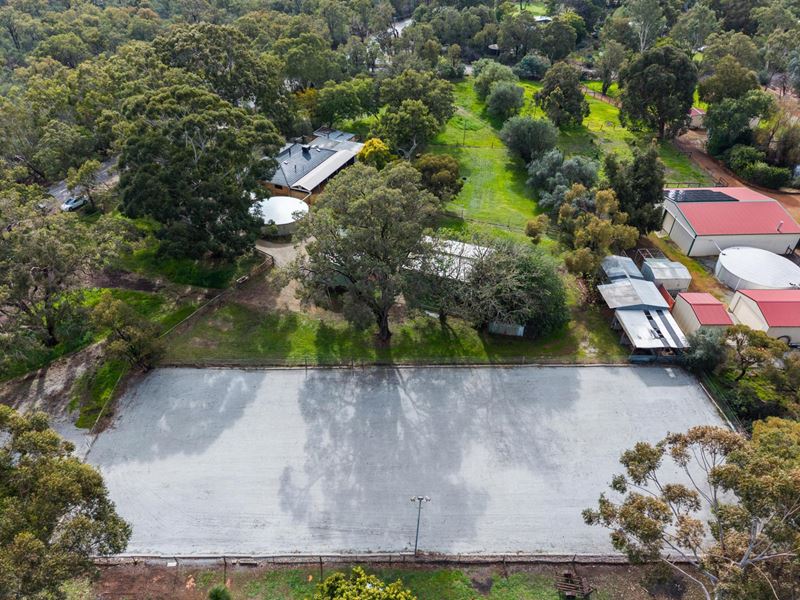 306 Canning Mills Road, Roleystone WA 6111