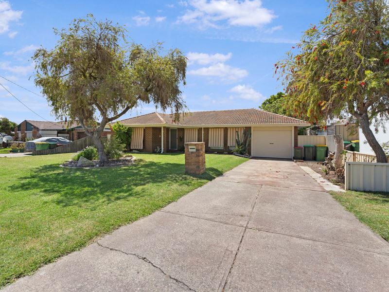 19 Varley Crescent, Cooloongup WA 6168