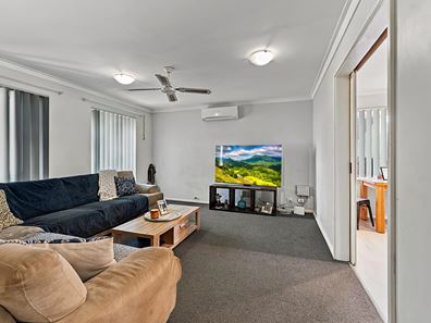 19 Varley Crescent, Cooloongup WA 6168