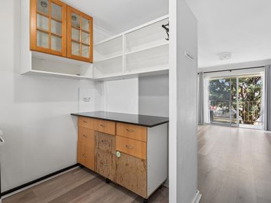 10/252 Spencer Road, Thornlie WA 6108