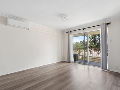 10/252 Spencer Road, Thornlie WA 6108