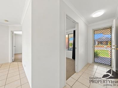 28 Stillwater Avenue, Drummond Cove WA 6532