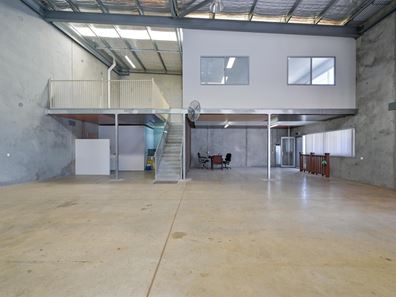 2/14 Merino Entrance, Cockburn Central WA 6164