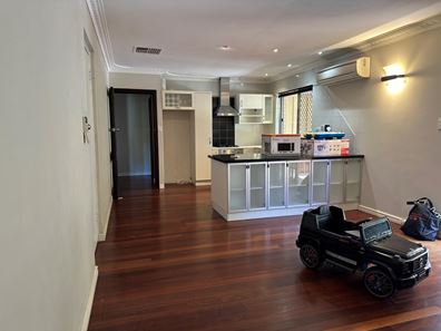 67B  Oats Street, Kewdale WA 6105
