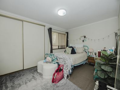 2/4 Freshwater Parade, Claremont WA 6010
