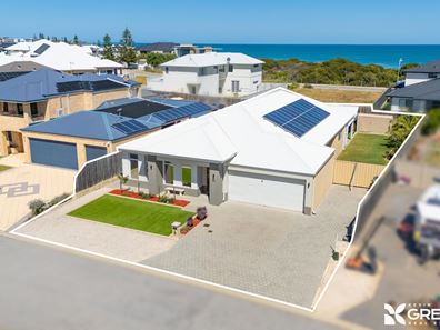 5 Grasshill Grange, Halls Head WA 6210