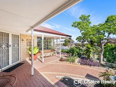 27 Sierra Chase, Leeming WA 6149