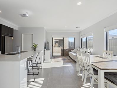 30 Citadel Way, Currambine WA 6028