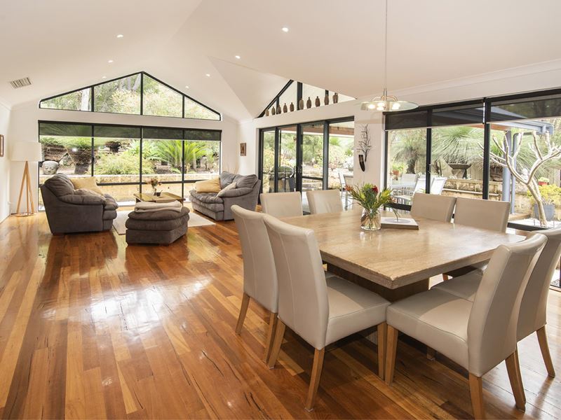 32 Schooner Crescent, Dunsborough WA 6281