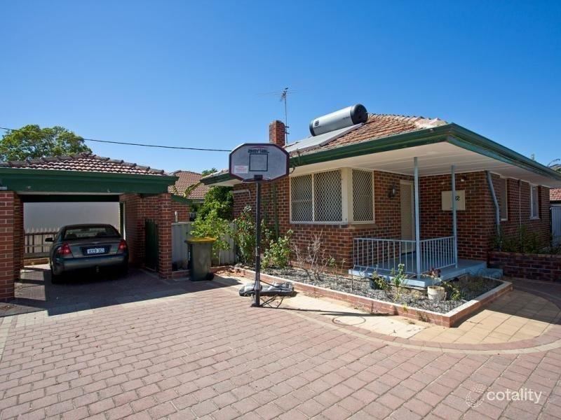 112 Ravenswood Drive, Nollamara WA 6061
