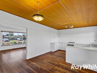 31 Eden Street, Dudley Park WA 6210