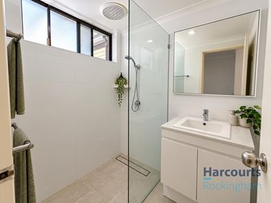 49 Charthouse Road, Safety Bay WA 6169