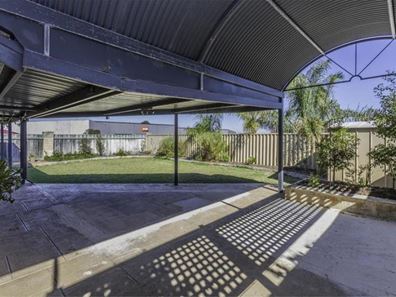 1 St Fillans Bend, Wanneroo WA 6065