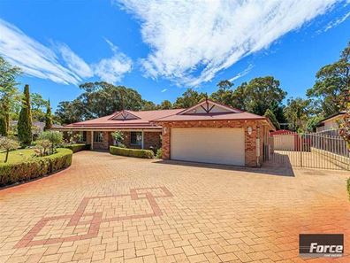 6 James Spiers Drive, Wanneroo WA 6065