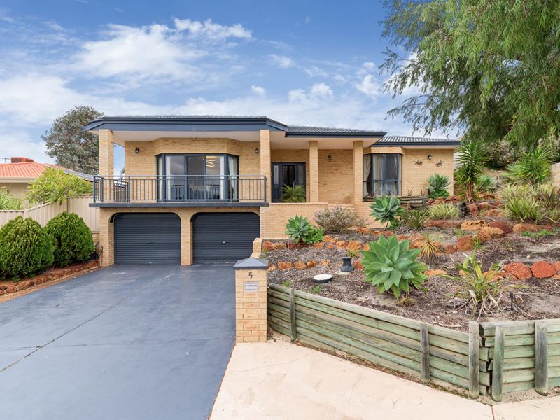 5 Harwood Rise, Leeming WA 6149