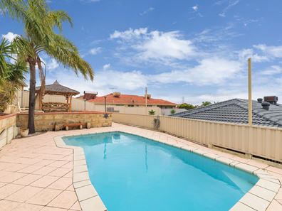 5 Harwood Rise, Leeming WA 6149