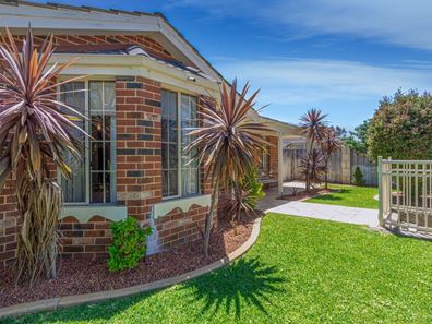 15 Grand Bank Parkway, Mindarie WA 6030