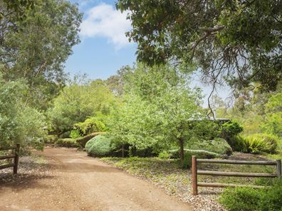 13 Connelly Road, Margaret River WA 6285