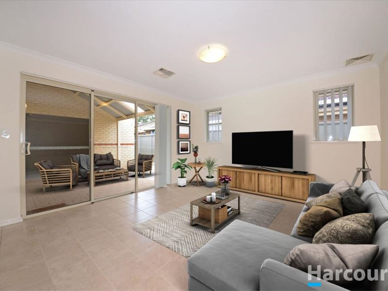 Villa 2/12 North Street, Midland