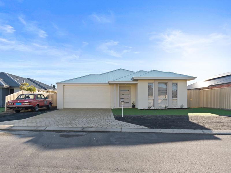 30 Beraking Loop, Dalyellup WA 6230