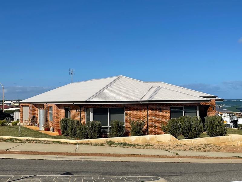 1 Sunset Cove, Dongara WA 6525