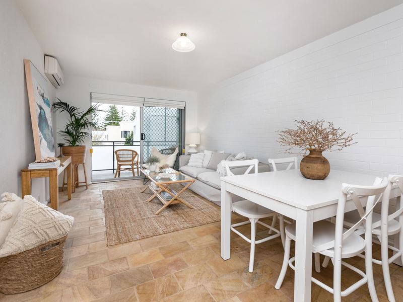 7/183 Broome Street, Cottesloe