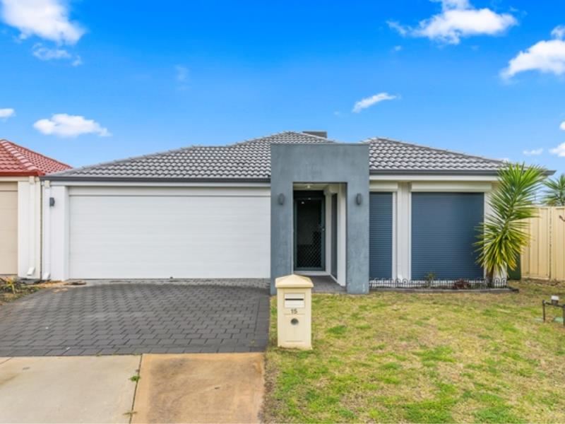 15 Muscari Close, Seville Grove WA 6112