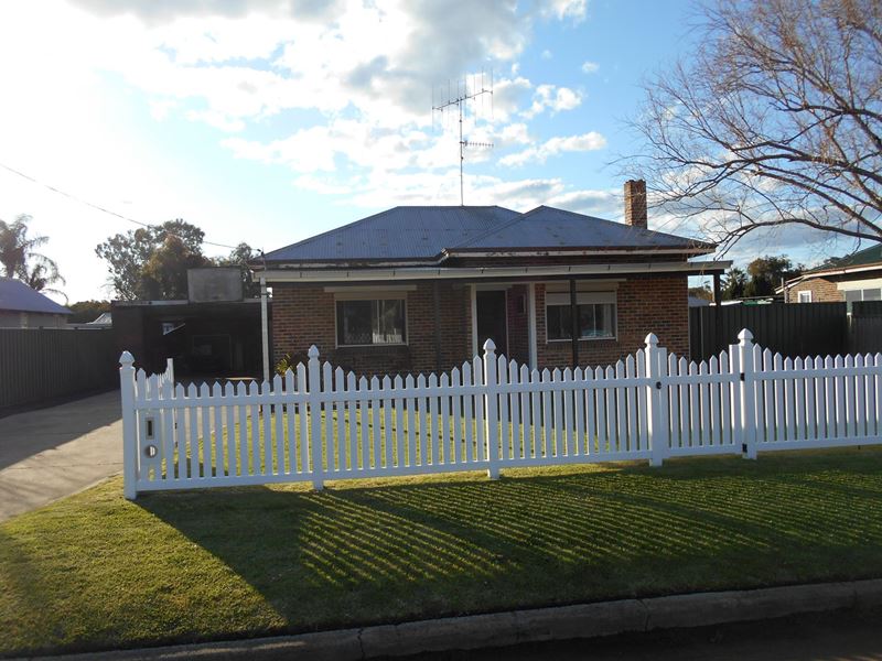 18 Coate Street, Katanning