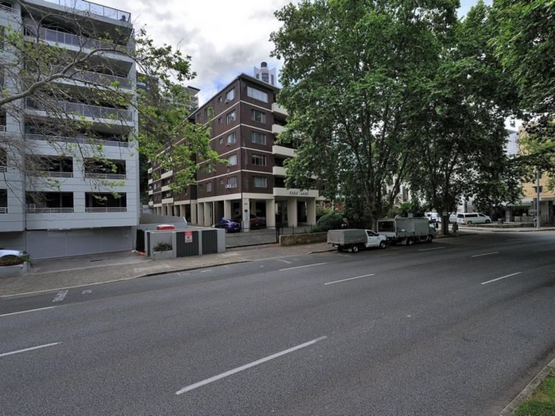 19/132 Mounts Bay Road, Perth