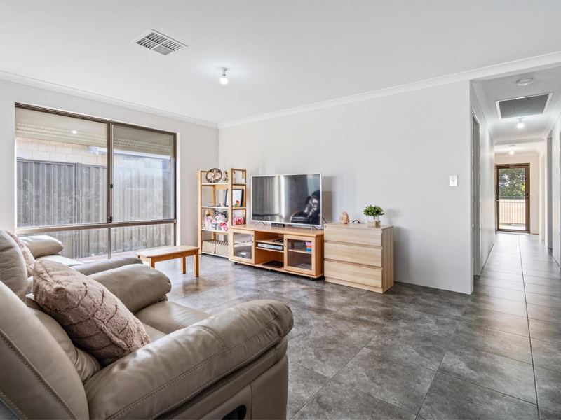 17 Boisdale Road , Seville Grove WA 6112