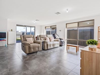 17 Boisdale Road , Seville Grove WA 6112