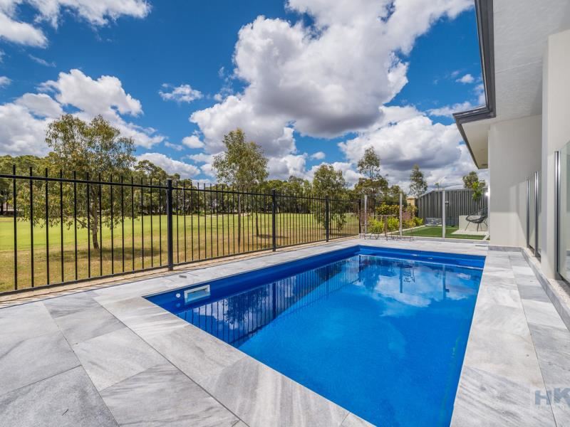 23 Crescendo Green, The Vines WA 6069