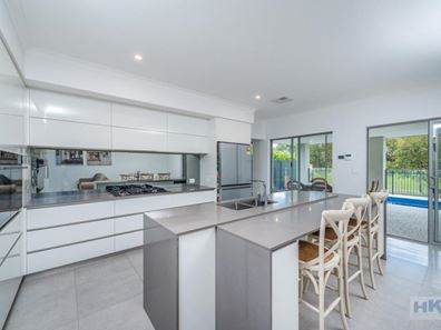 23 Crescendo Green, The Vines WA 6069