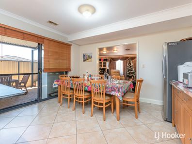 5 Jeremiah Way, Canning Vale WA 6155