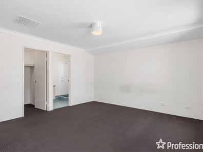 13 Althorpe Crescent, Port Kennedy WA 6172