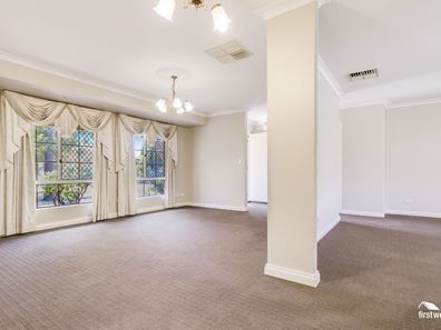 34B Goldfinch Grove, Ballajura WA 6066