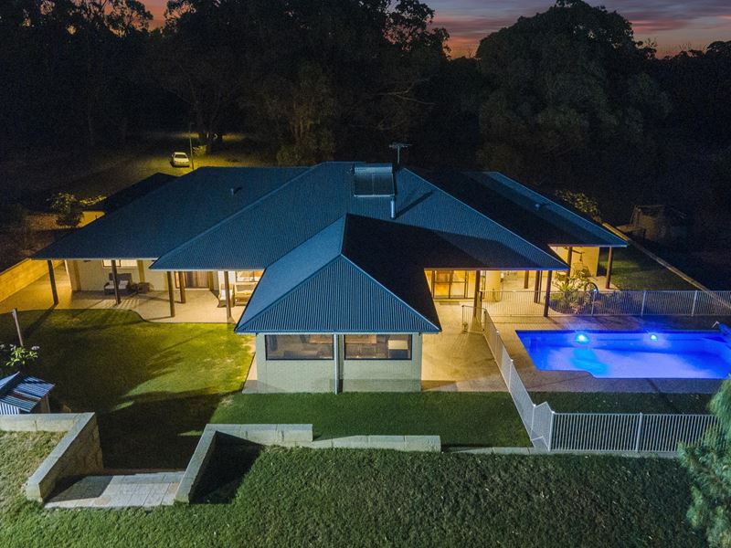 110 Emerald Drive, Carabooda