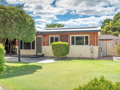 8 Cato Place, Lockridge WA 6054