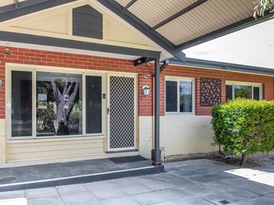 8 Cato Place, Lockridge WA 6054