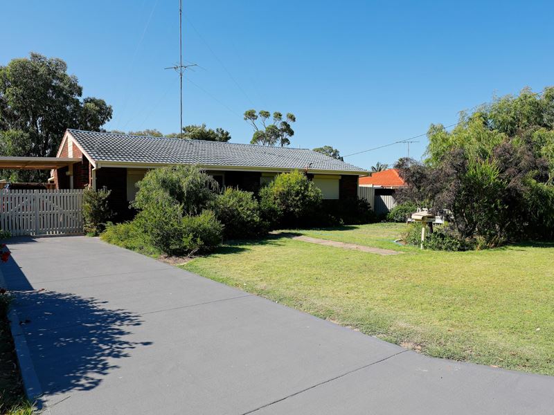 5 Davenport Way, Withers WA 6230